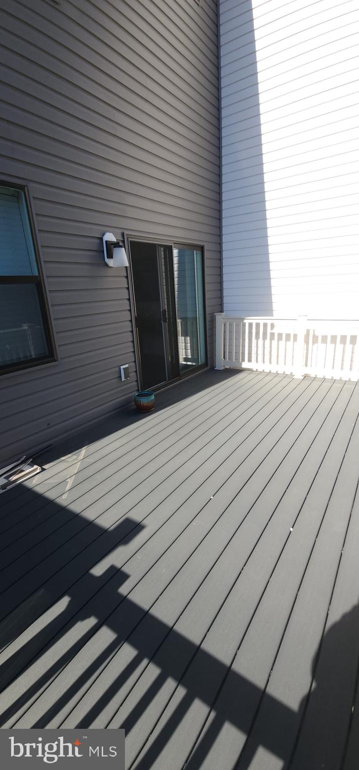 TANYARD SHORES - Residential Lease