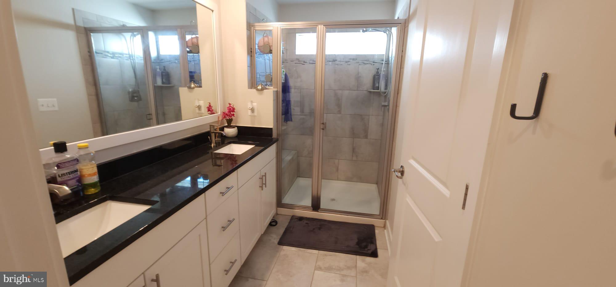 TANYARD SHORES - Residential Lease