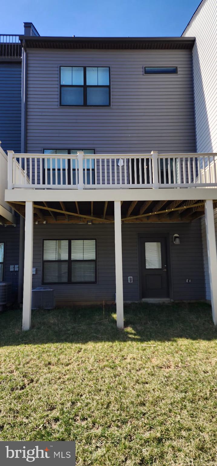 TANYARD SHORES - Residential Lease