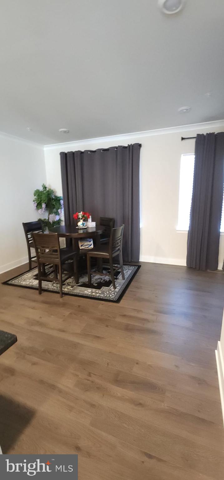 TANYARD SHORES - Residential Lease