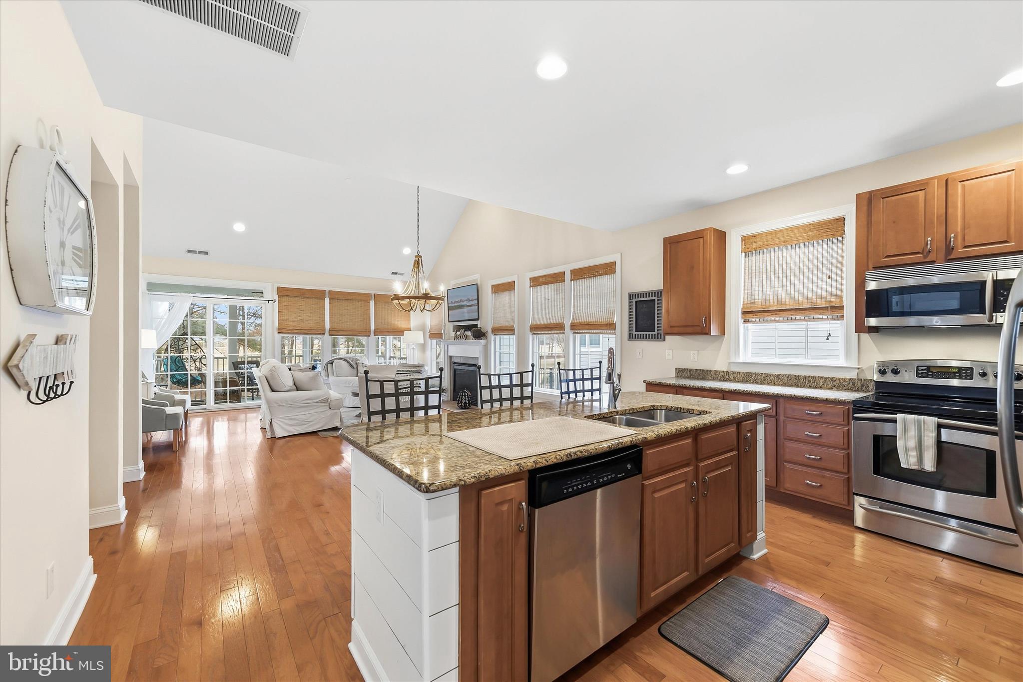 BEAR TRAP - Residential