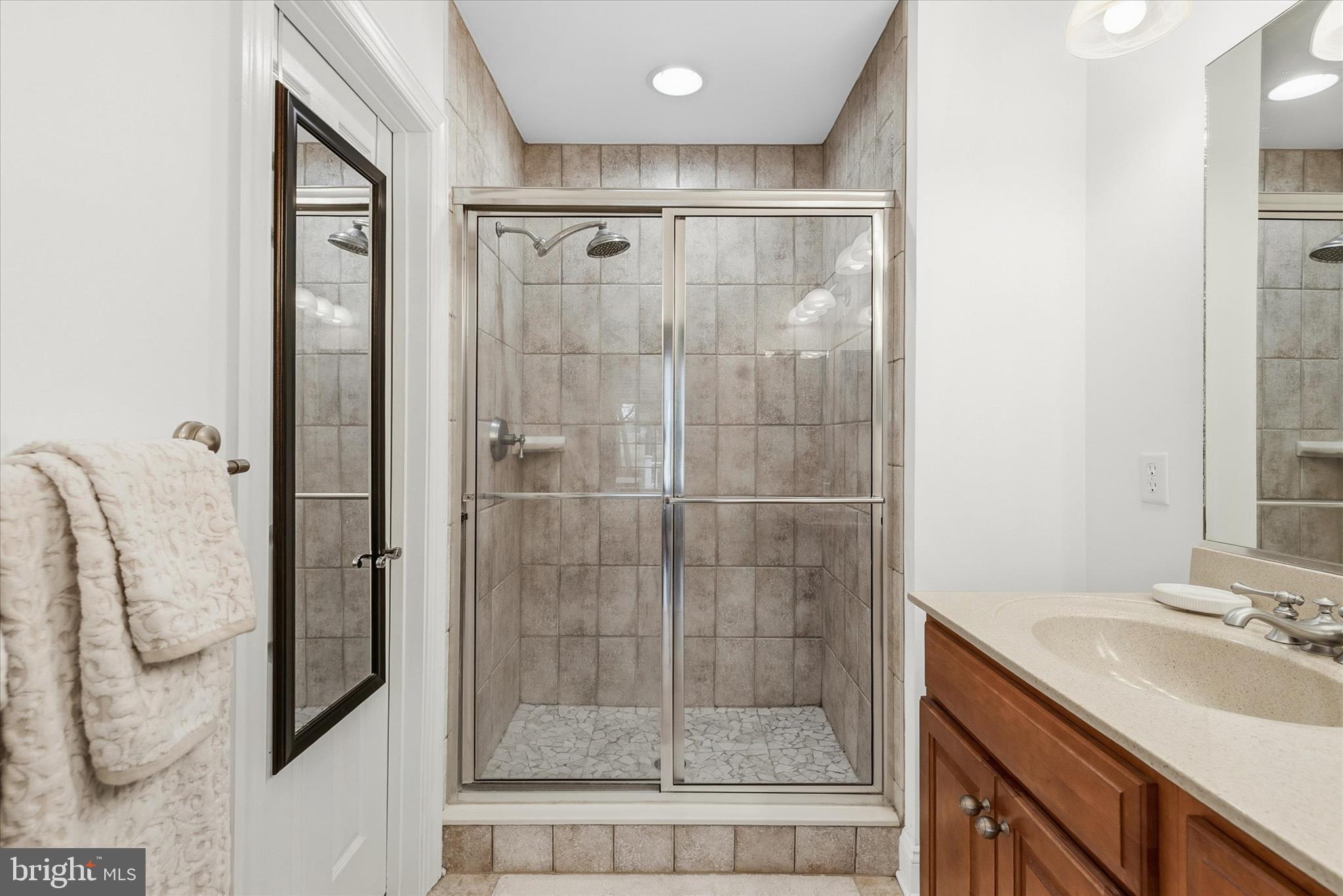 BEAR TRAP - Residential