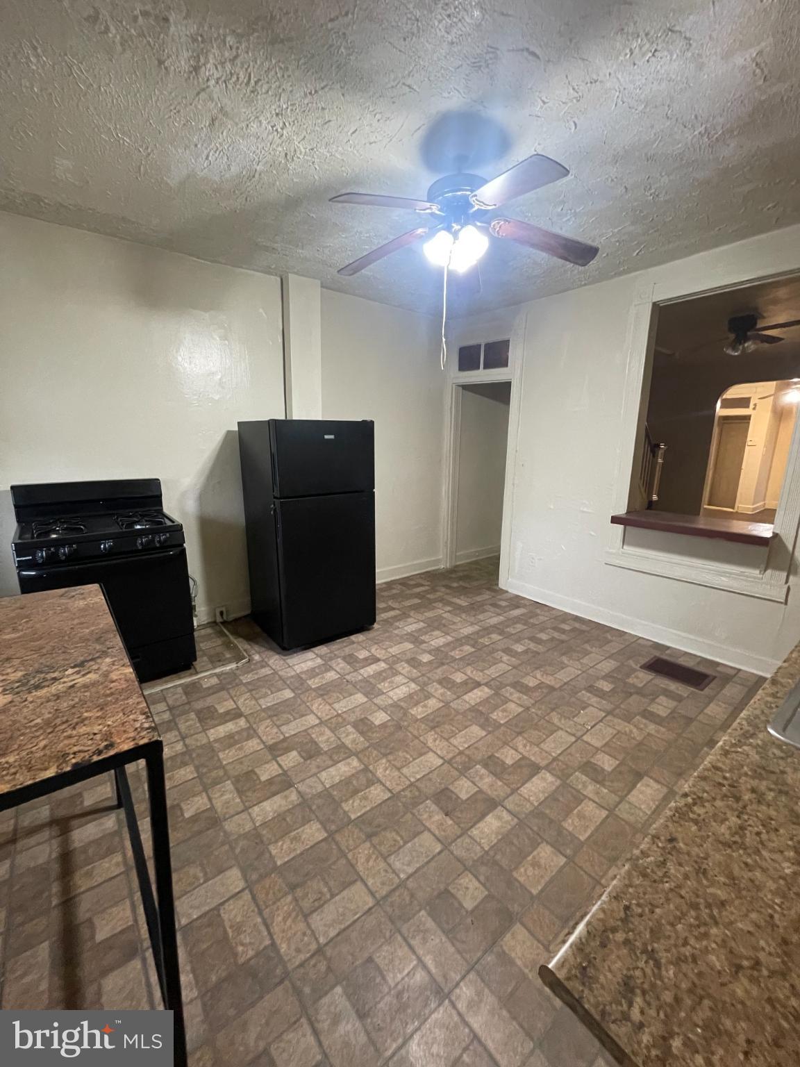 SANDTOWN-WINCHESTER - Residential