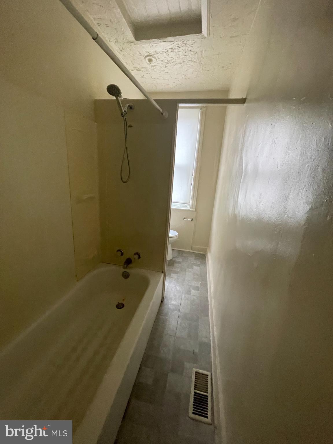 SANDTOWN-WINCHESTER - Residential