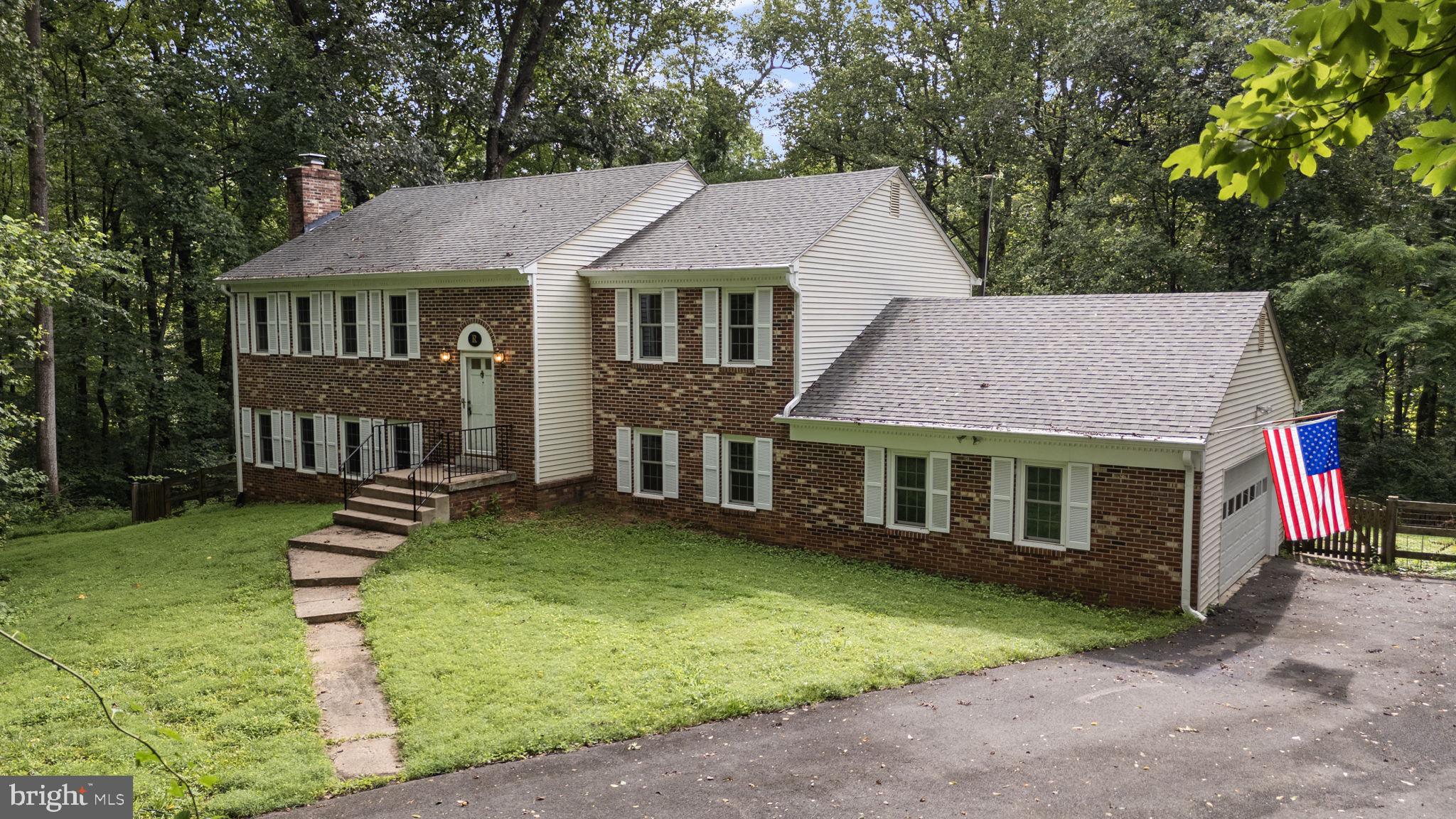 5937 WICKIE COURT
