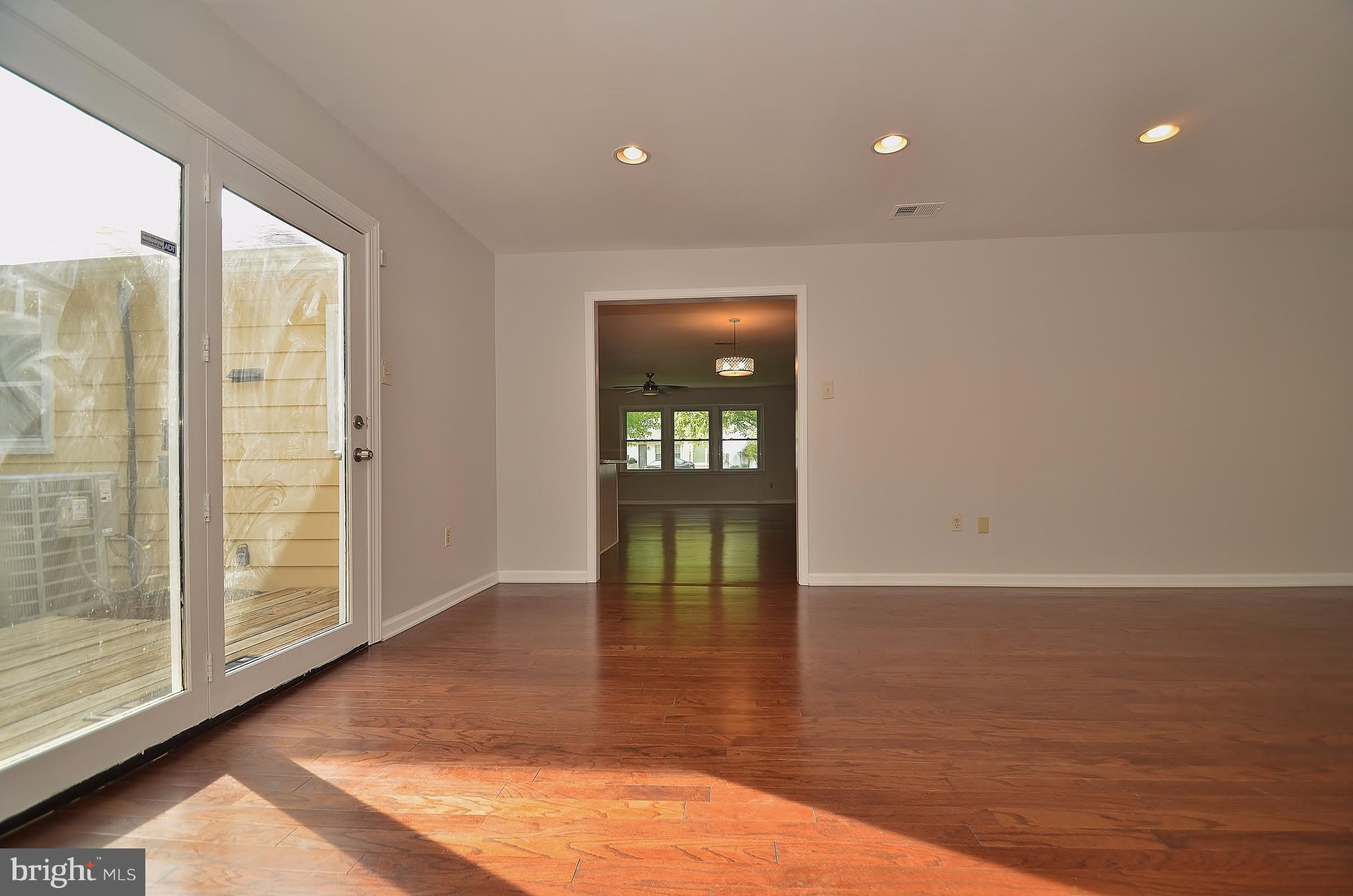 RAMBLING HILLS - Residential