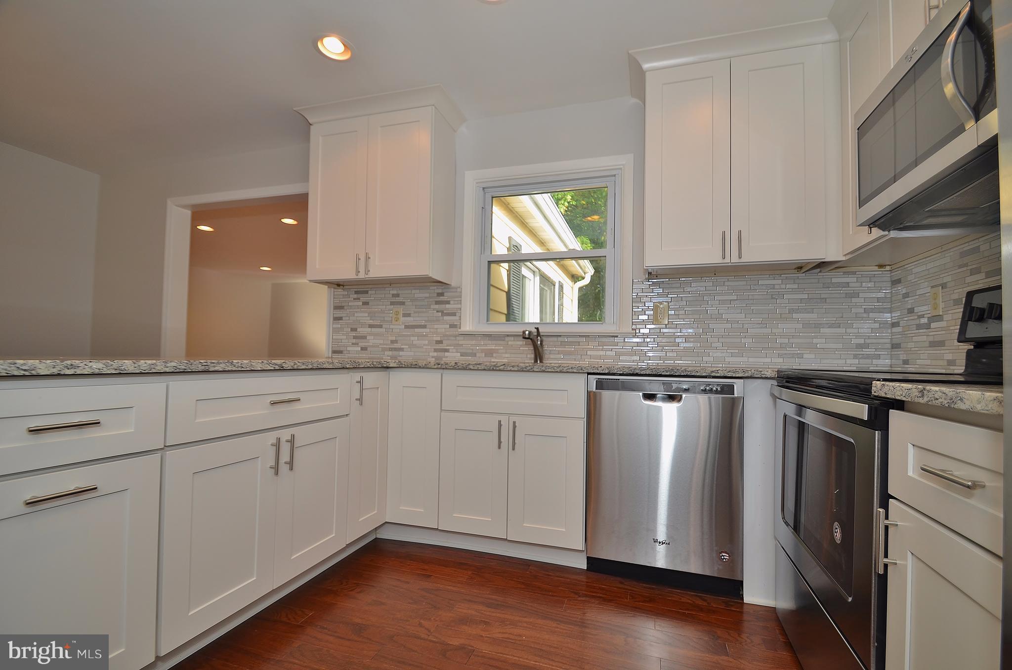 RAMBLING HILLS - Residential