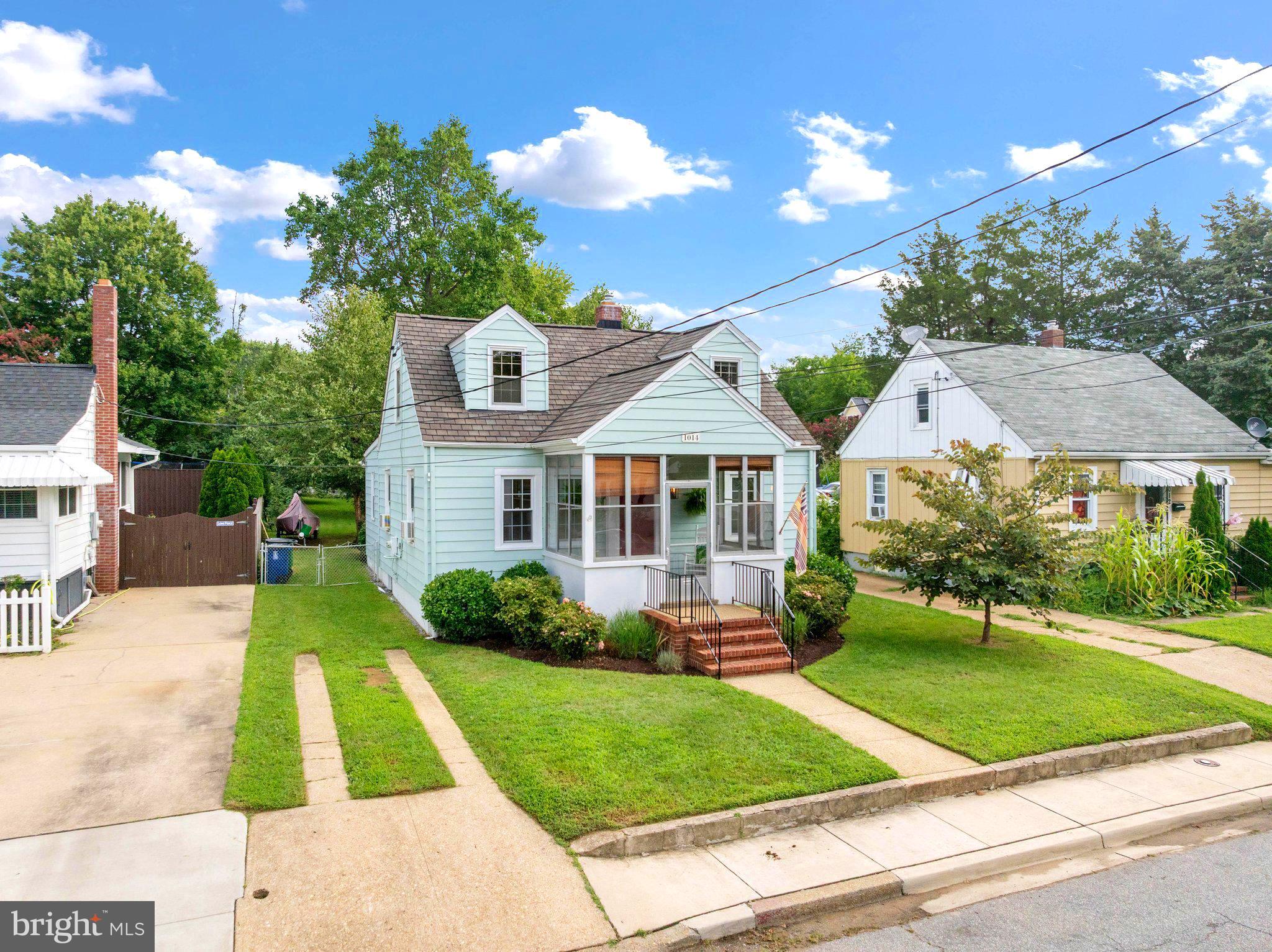 1014 VAN BUREN STREET