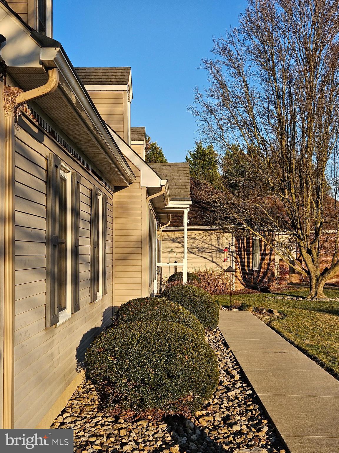 APPLE LANE - Residential