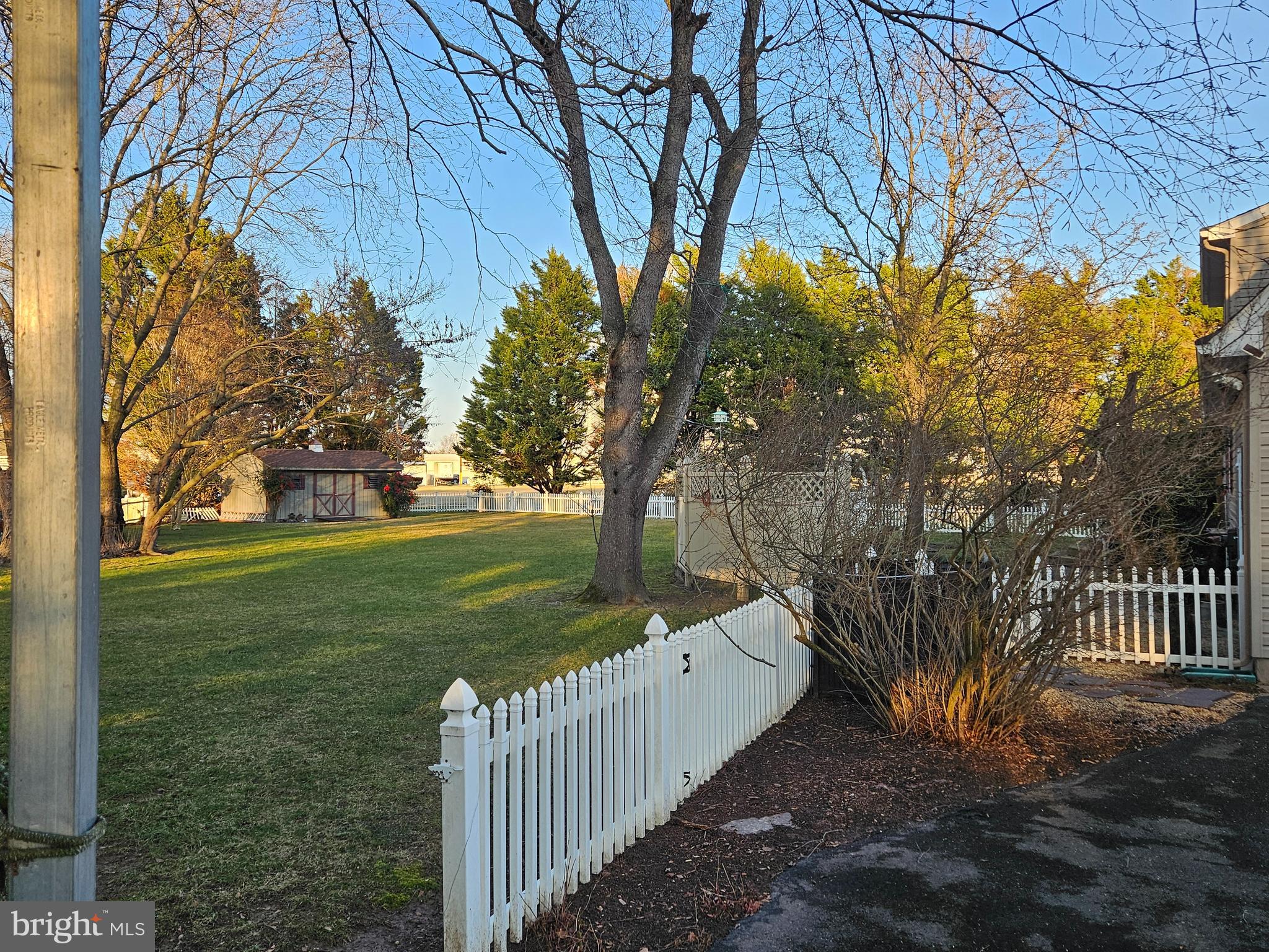 APPLE LANE - Residential