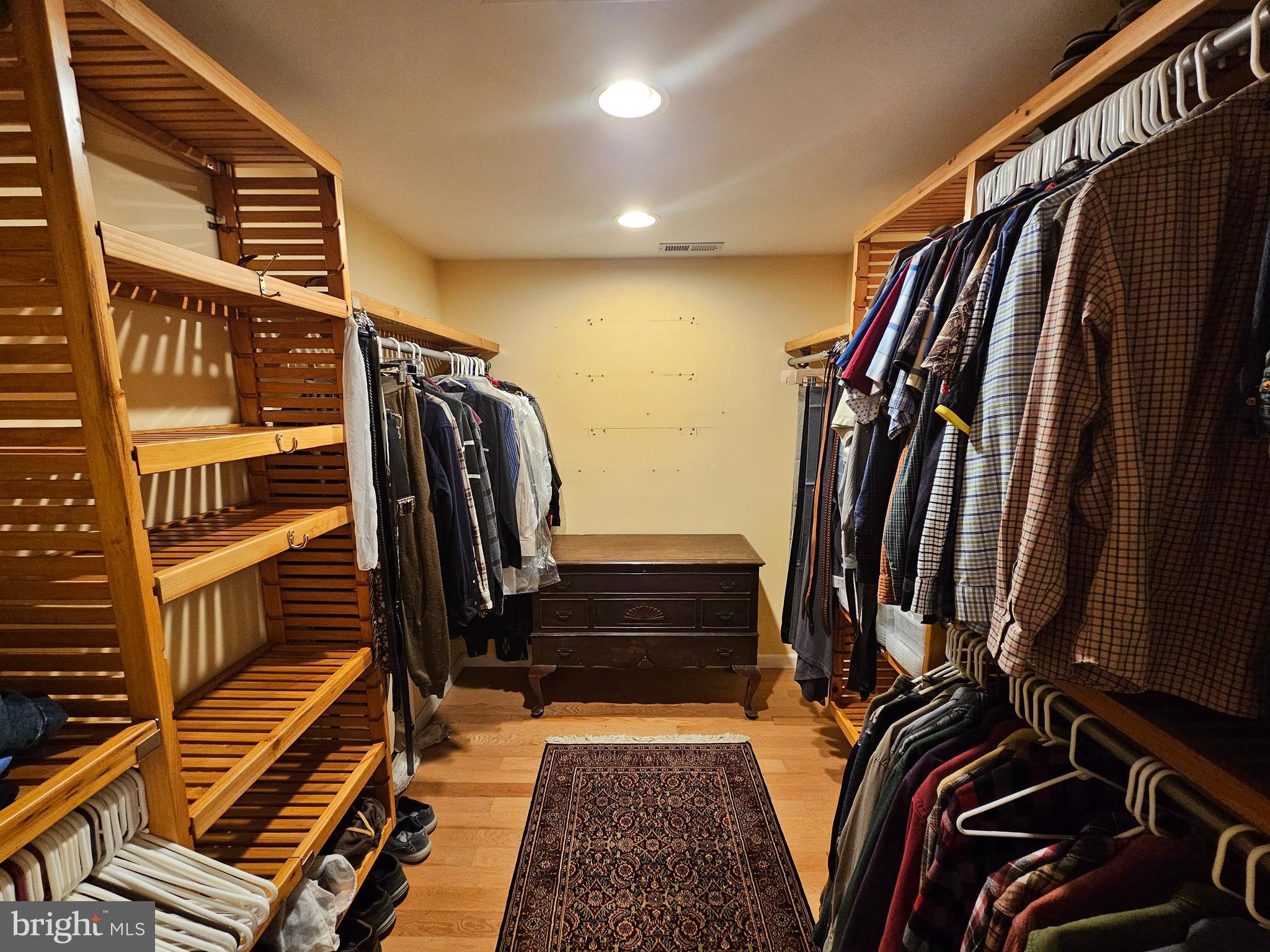 APPLE LANE - Residential