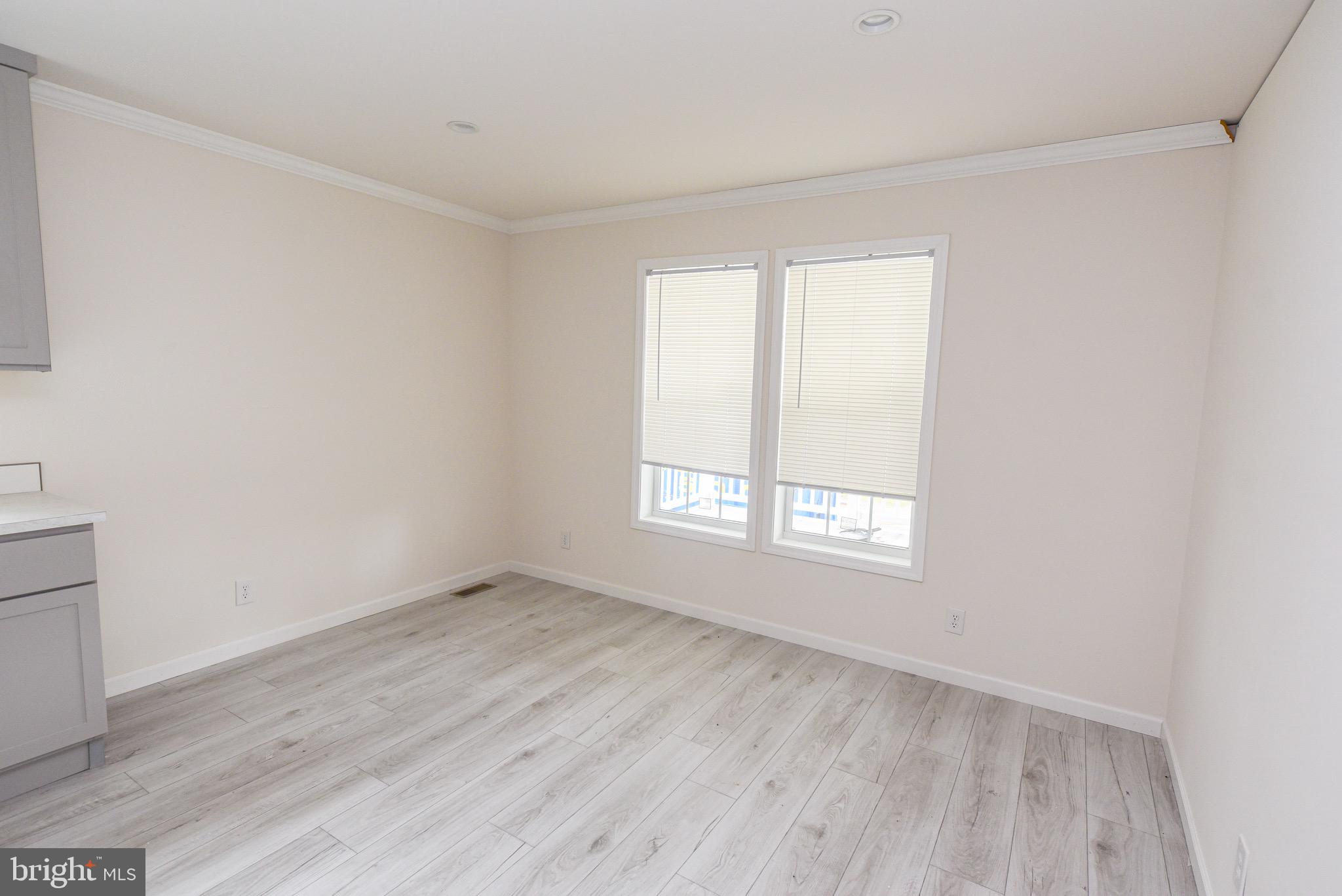26503 N CORNER 4