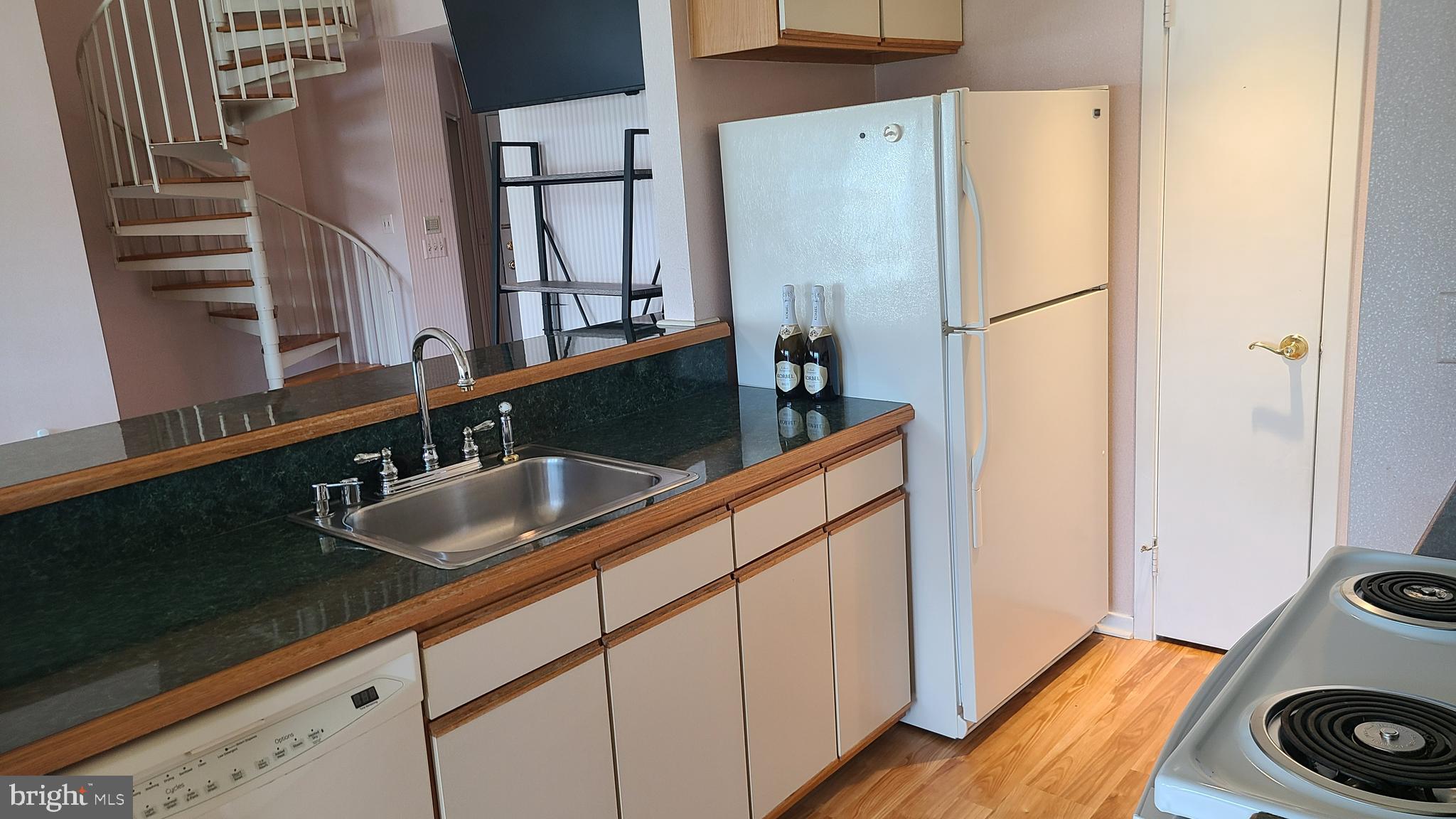 249 FOUNTAIN STREET D 249-D