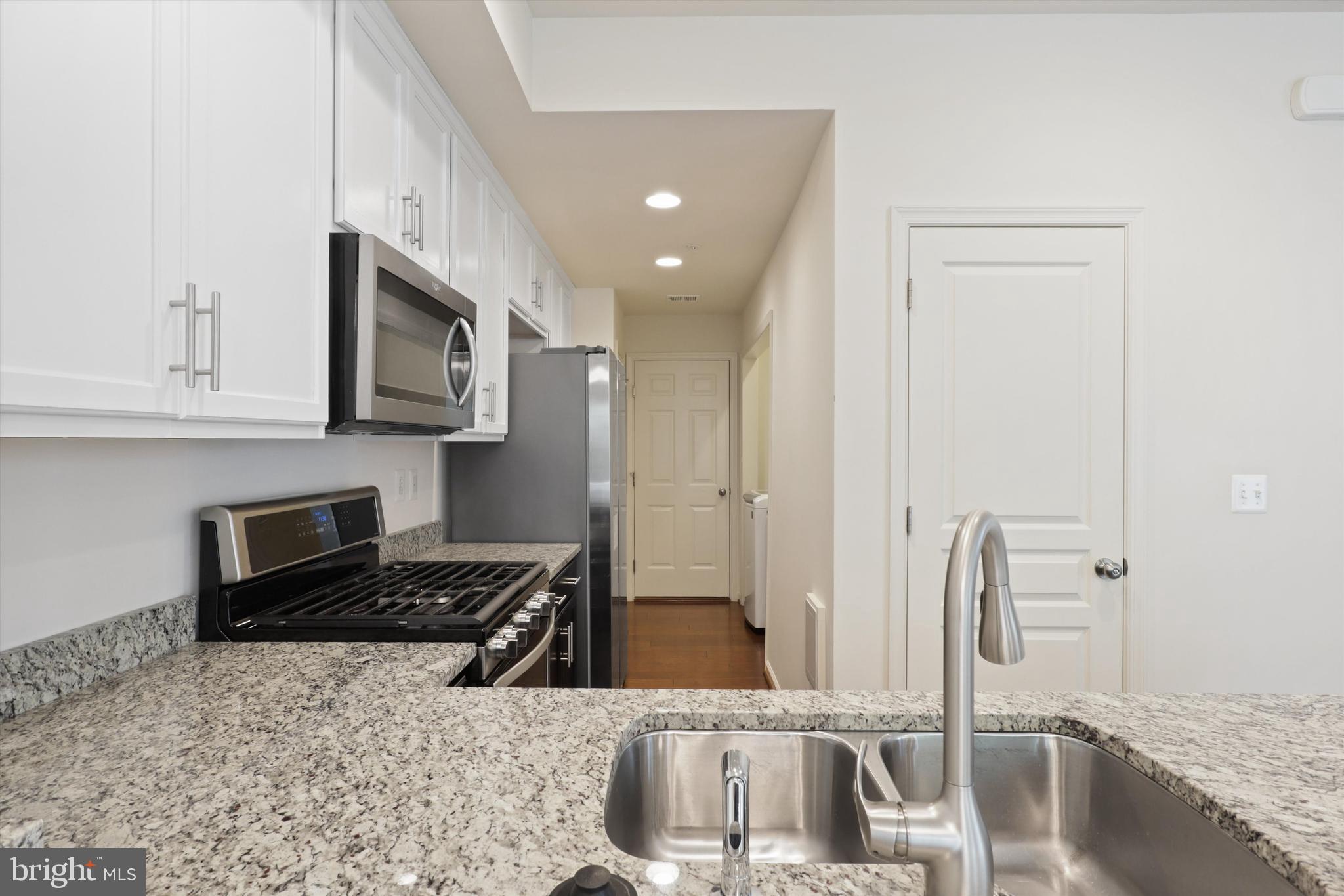 POTOMAC CREST - Residential Lease