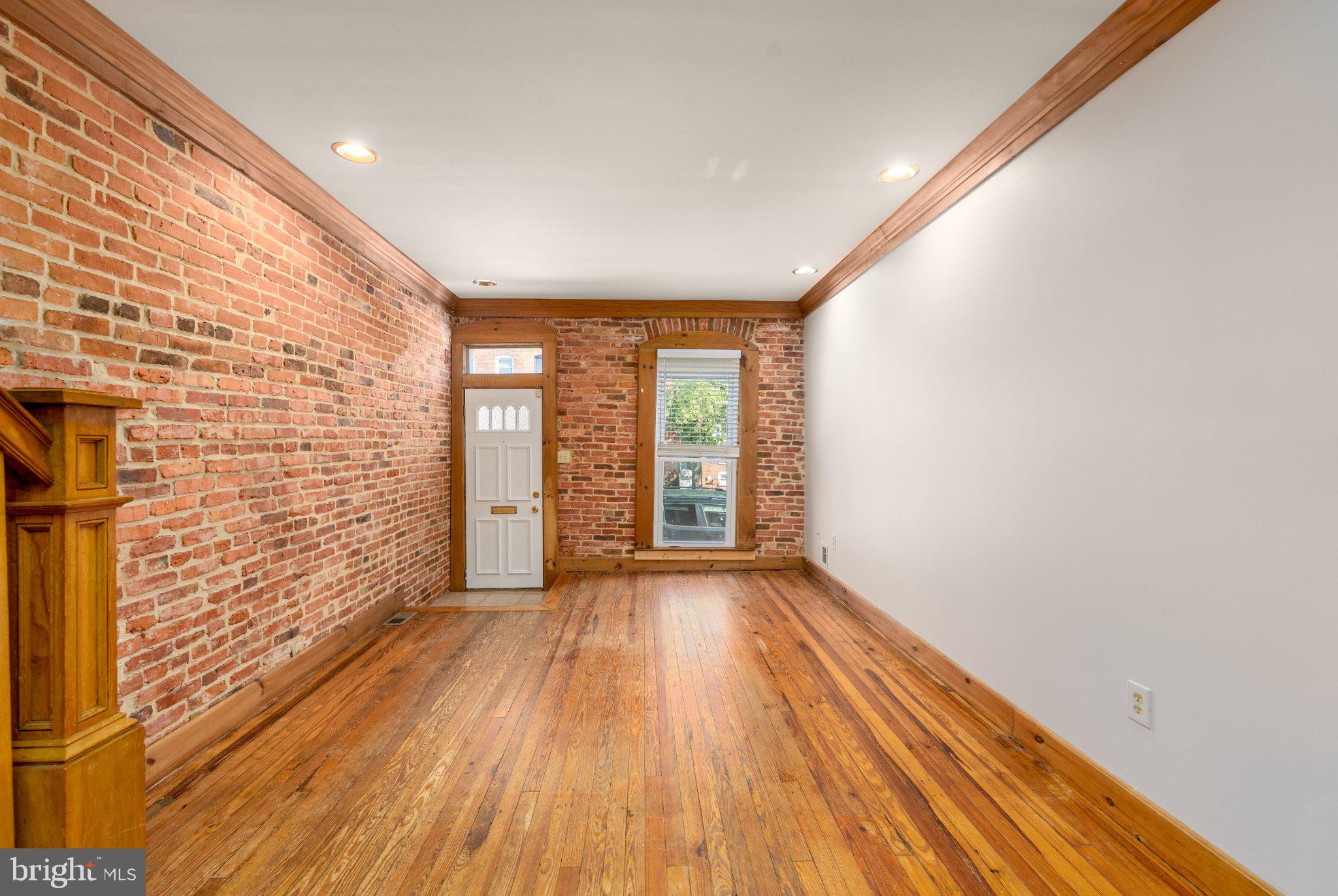 2619 FLEET STREET