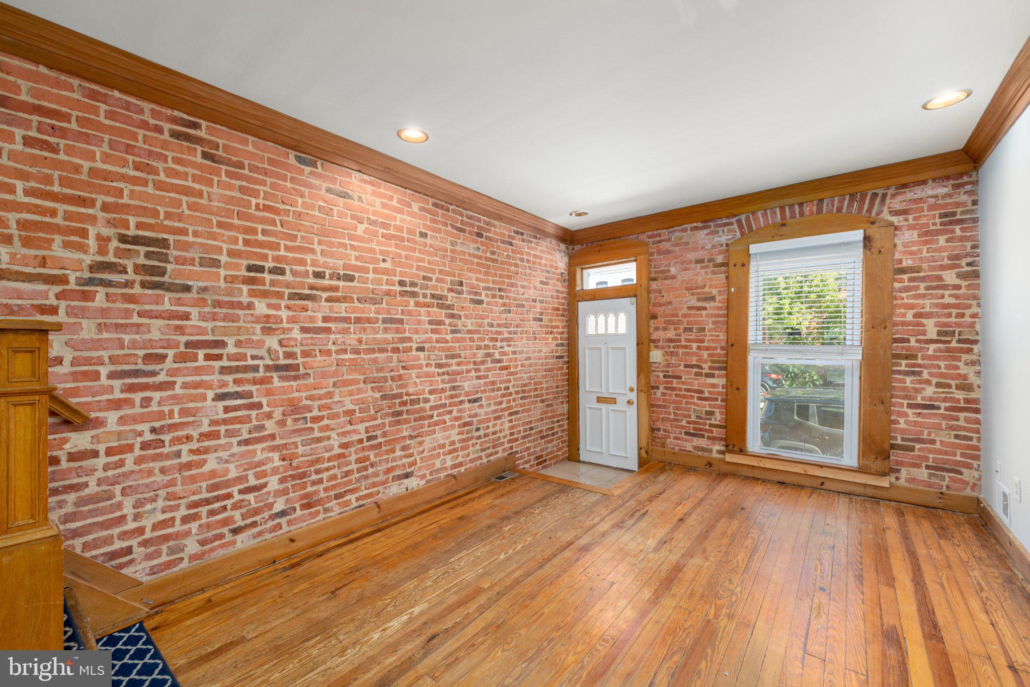2619 FLEET STREET