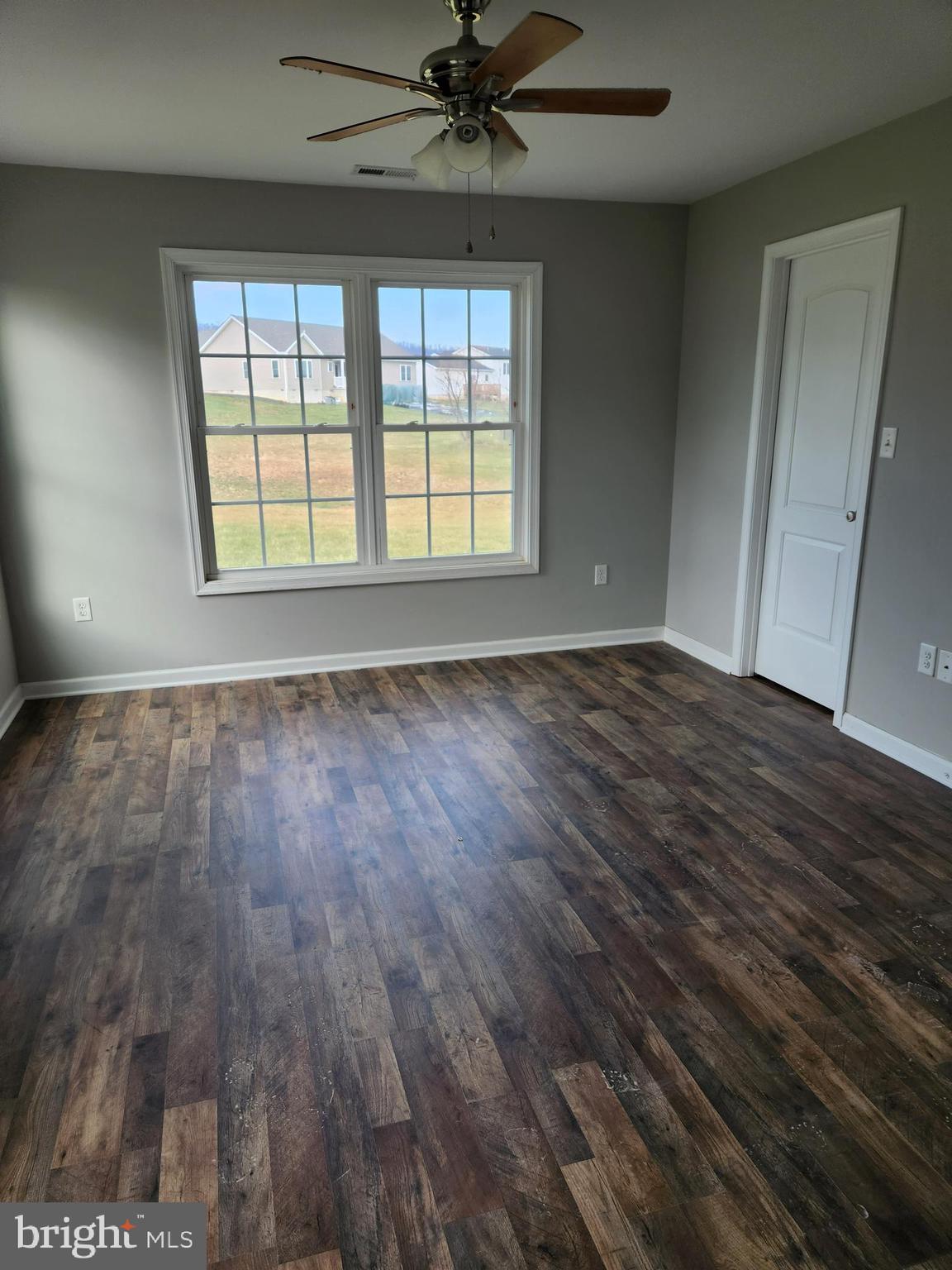 PEBBLE RIDGE - Residential Lease