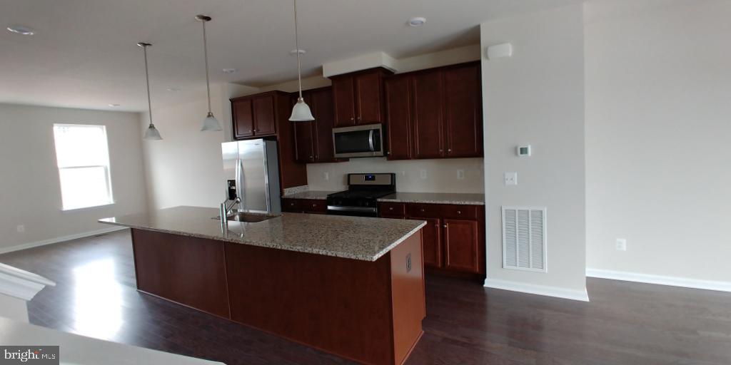 BLACKBURN - Residential Lease