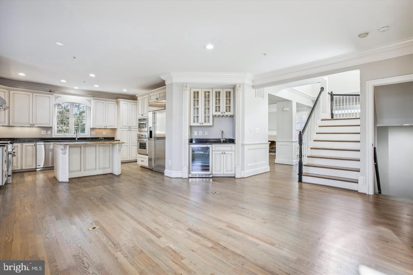 LYON HILL - Residential