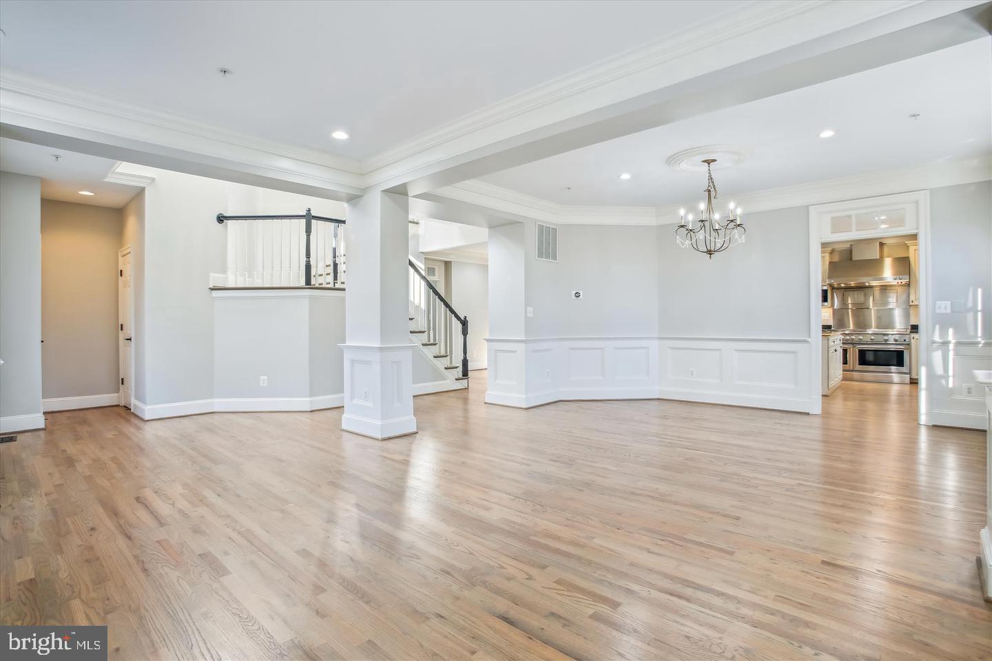 LYON HILL - Residential