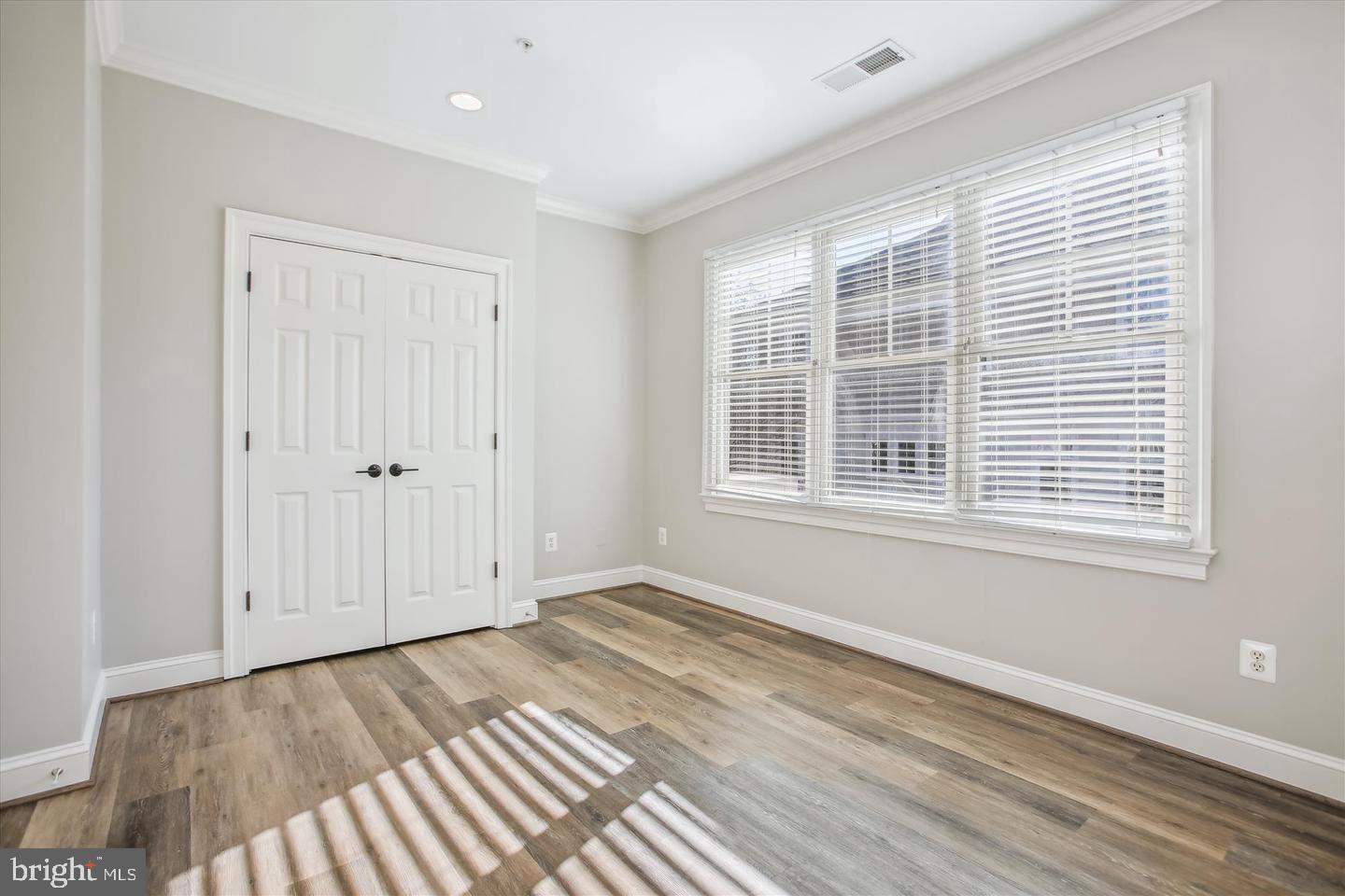 LYON HILL - Residential