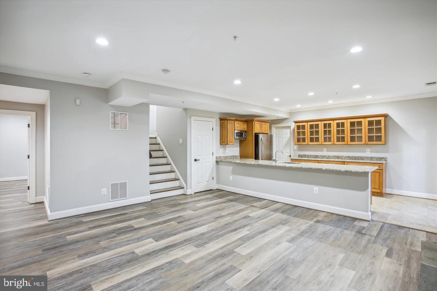 LYON HILL - Residential