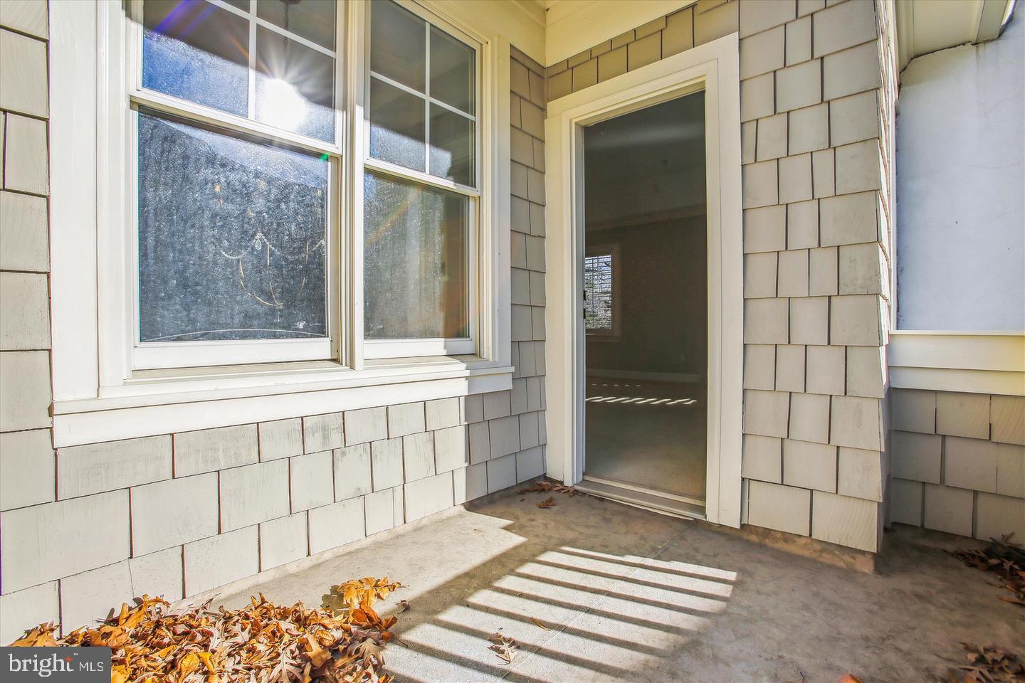 LYON HILL - Residential