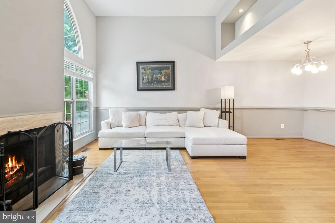 44 SILVER MOON DRIVE