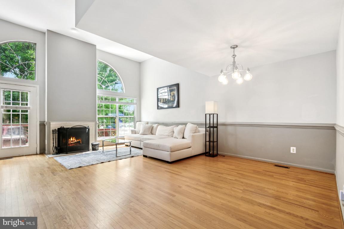 44 SILVER MOON DRIVE