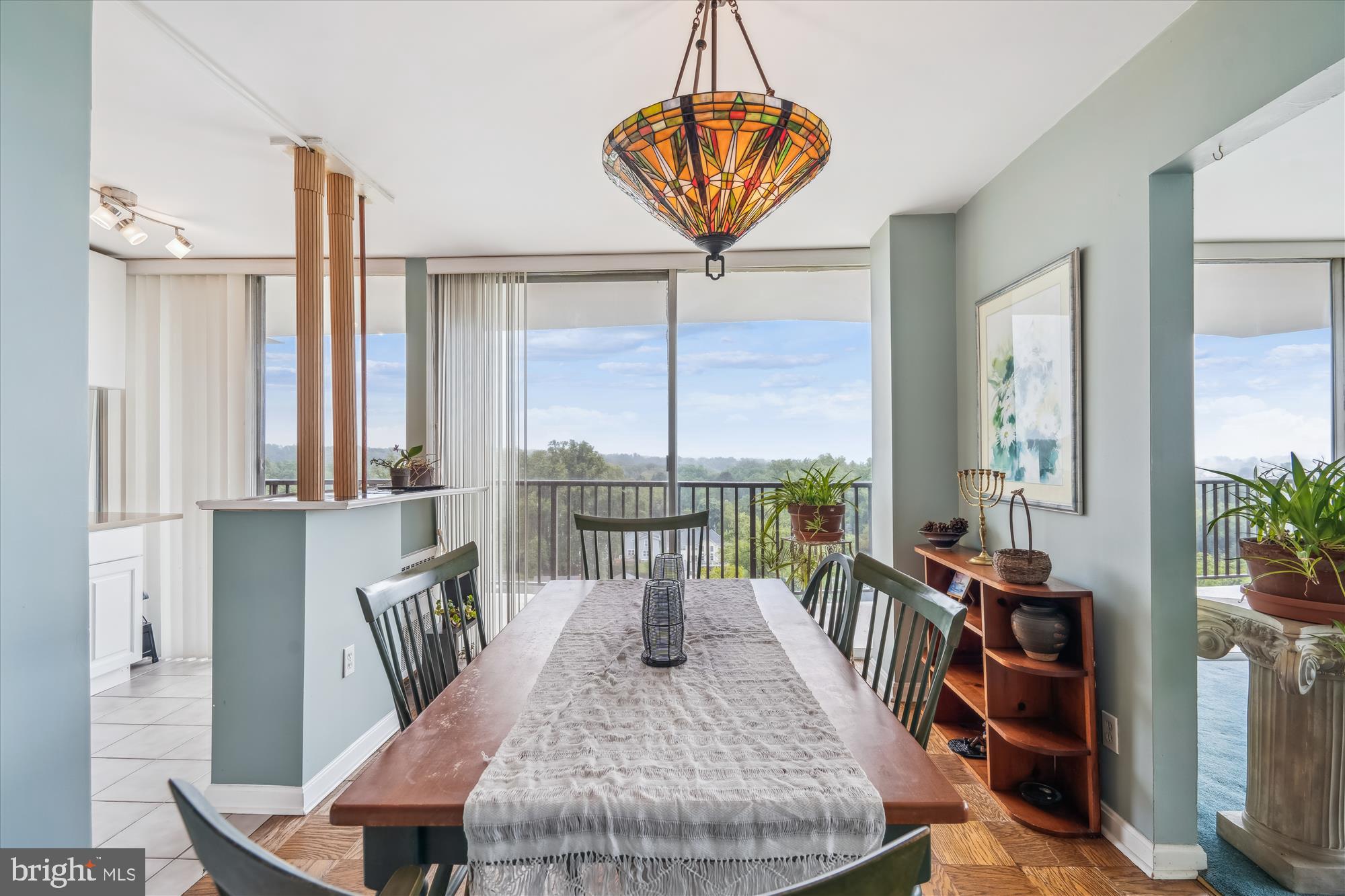 3333 UNIVERSITY BOULEVARD W 1102