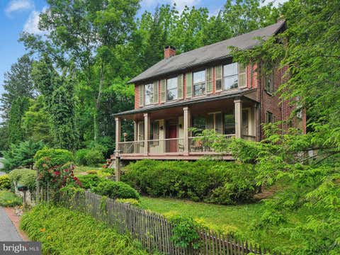 Homes For Sale - 1867 Old Mill Road<br/> BETHLEHEM, PA 18015