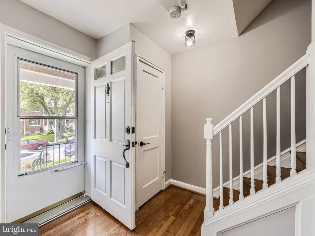 PERRING LOCH - Residential