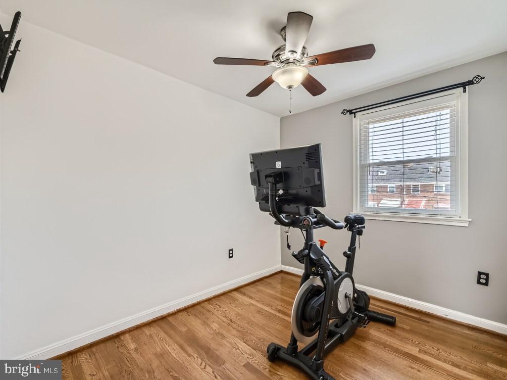 PERRING LOCH - Residential