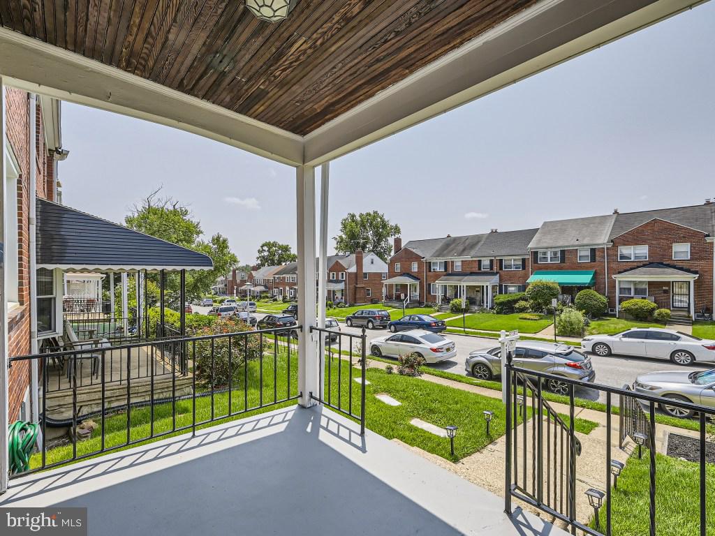 PERRING LOCH - Residential