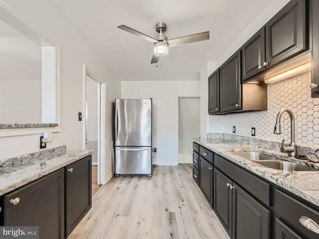 PERRING LOCH - Residential