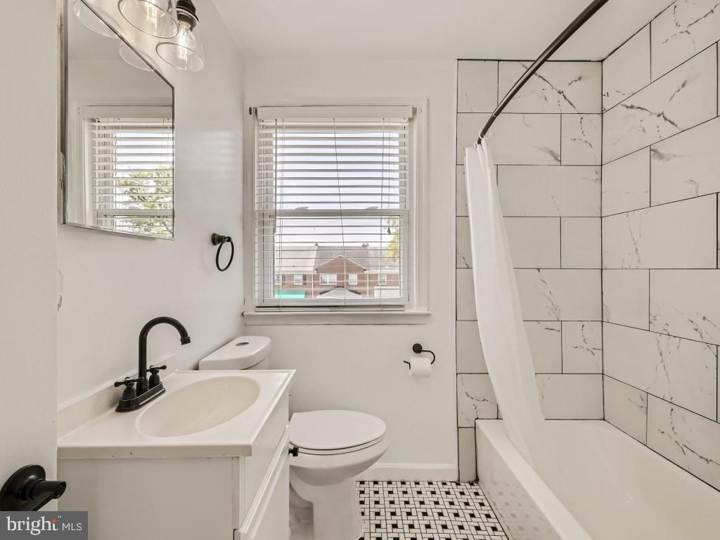 PERRING LOCH - Residential