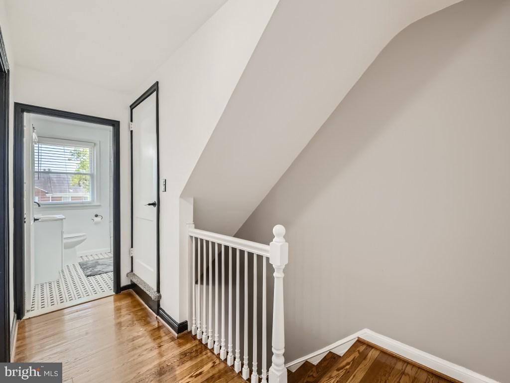 PERRING LOCH - Residential