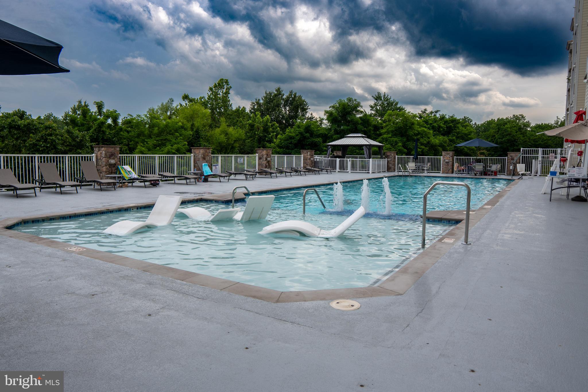 ISABELLA AT MONTICELLO MEWS - Residential