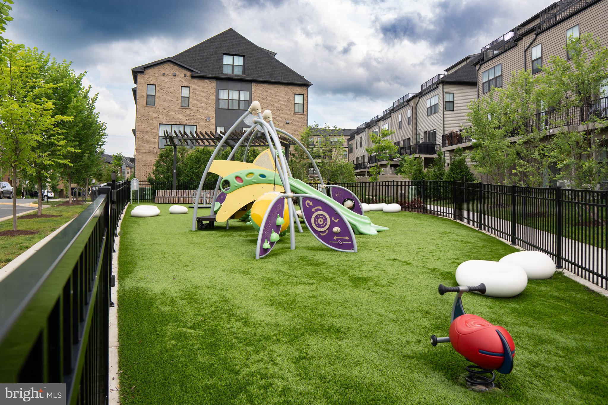 ISABELLA AT MONTICELLO MEWS - Residential