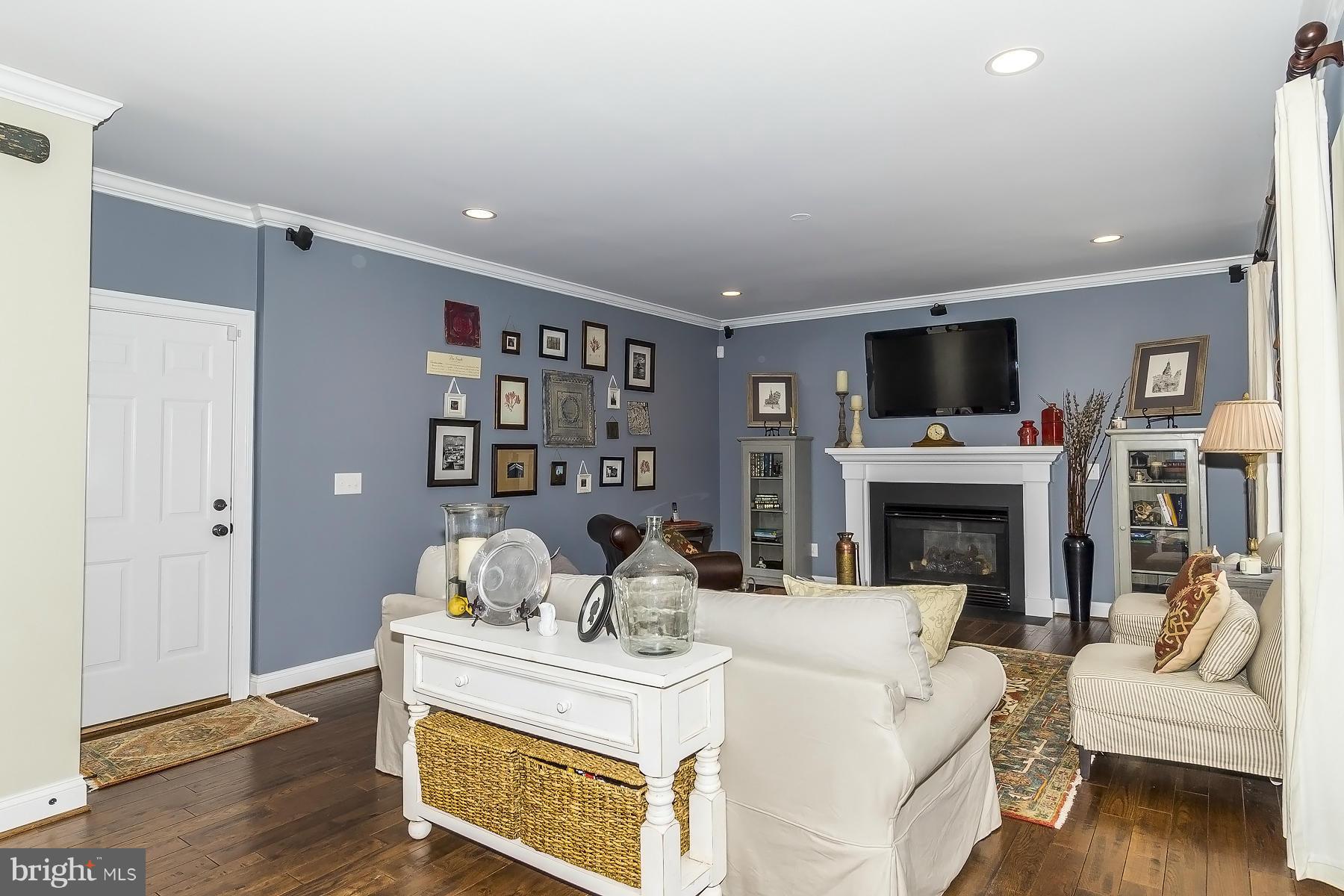 VILLAS AT SEVERNA PARK - Residential