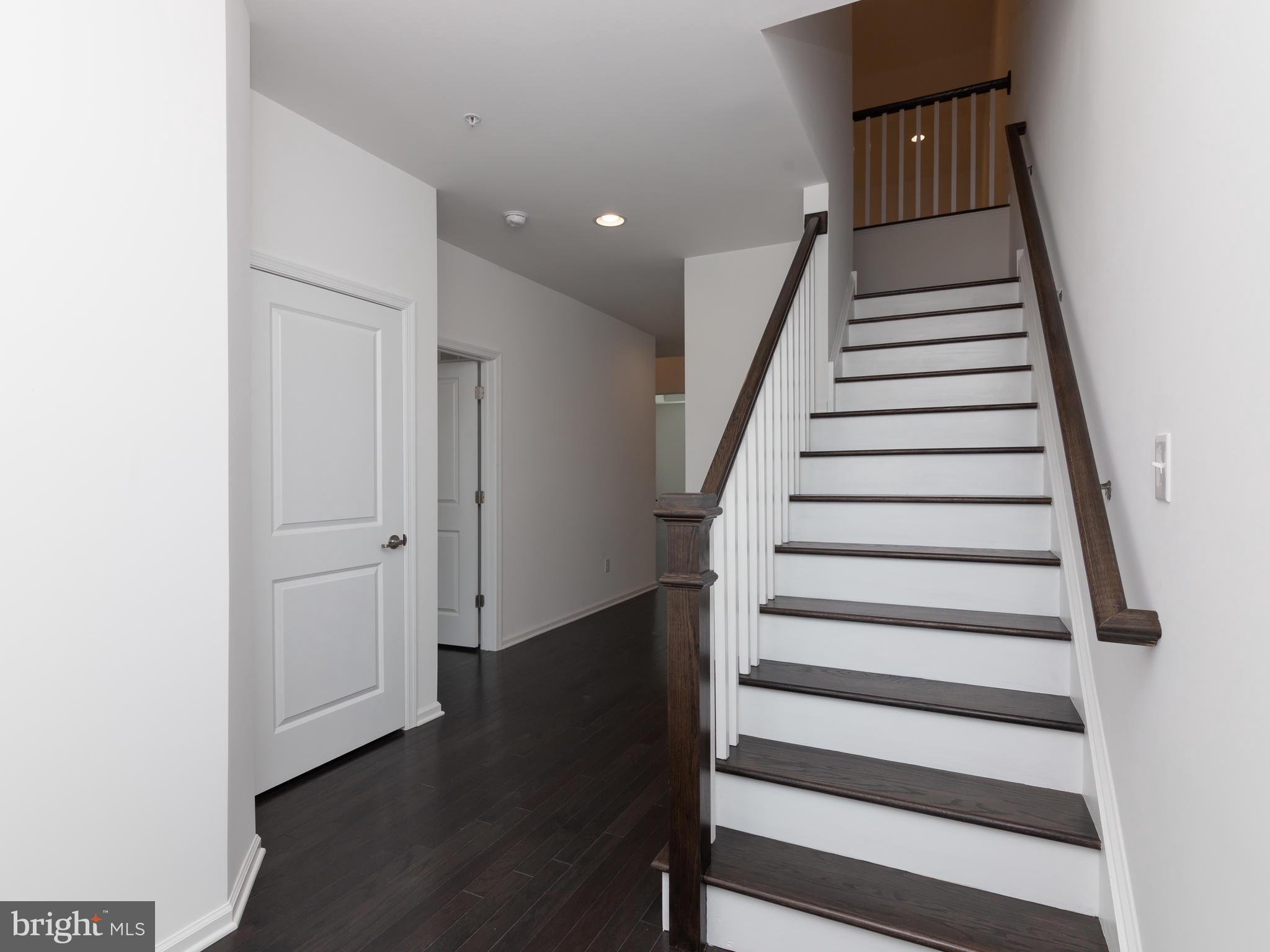 SPRING OAK - Residential