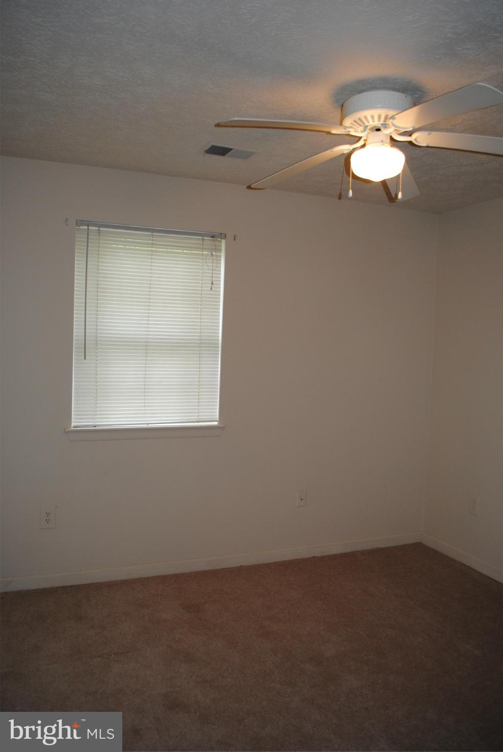 ST CHARLES SUB - HUNTINGTON - Residential Lease