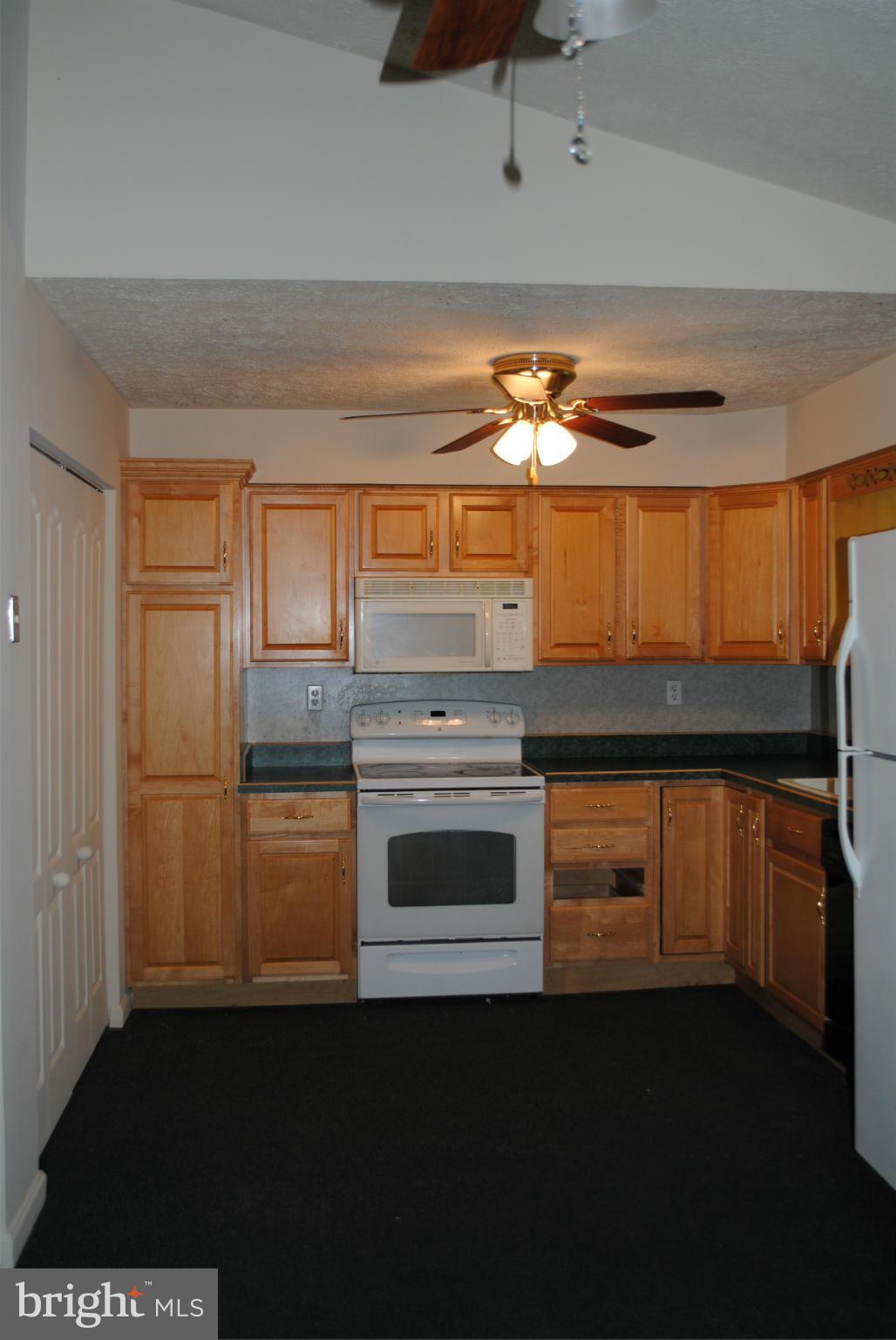 ST CHARLES SUB - HUNTINGTON - Residential Lease