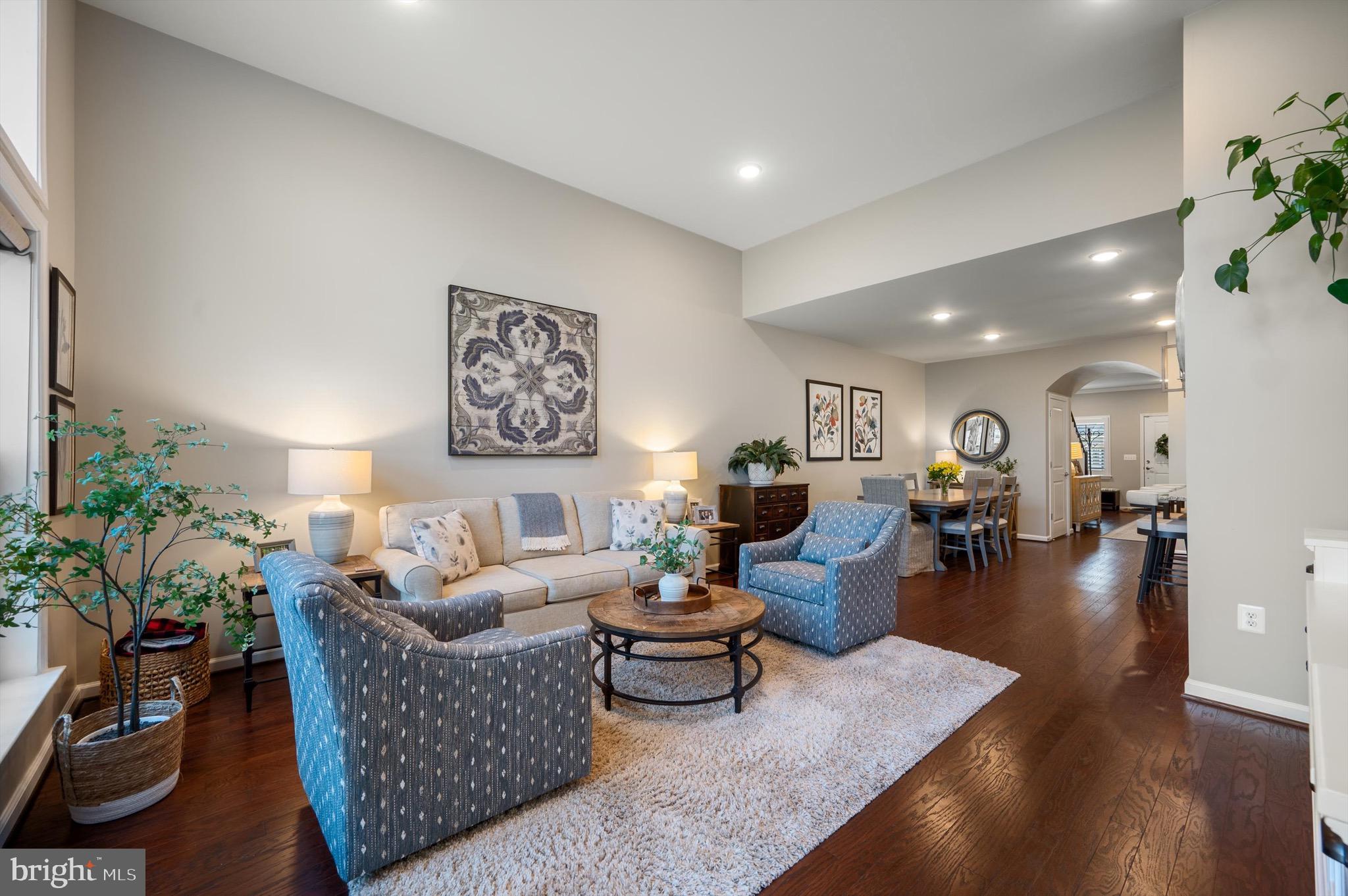 LEXINGTON 7 - Residential