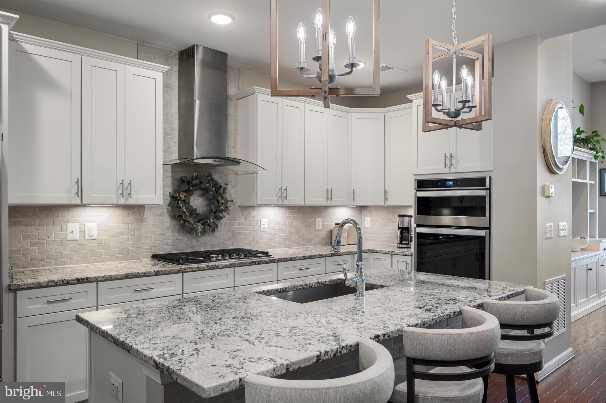 LEXINGTON 7 - Residential