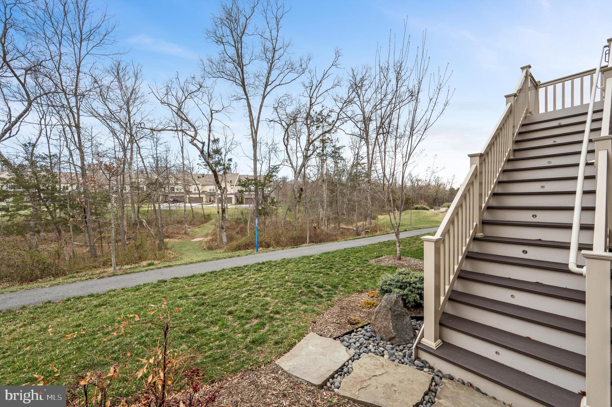 LEXINGTON 7 - Residential