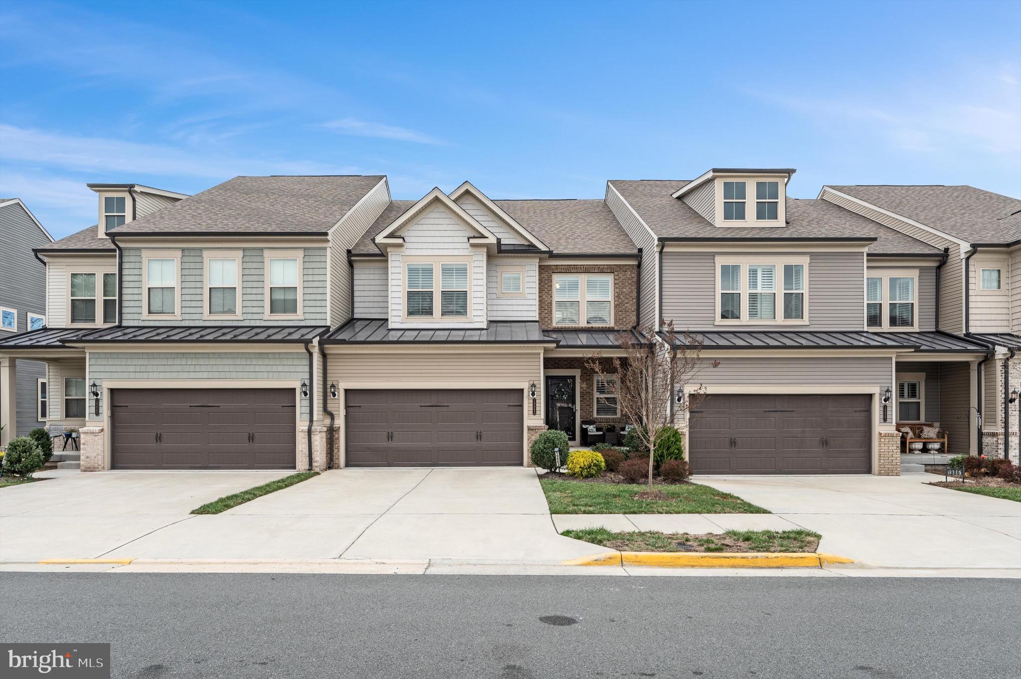 LEXINGTON 7 - Residential