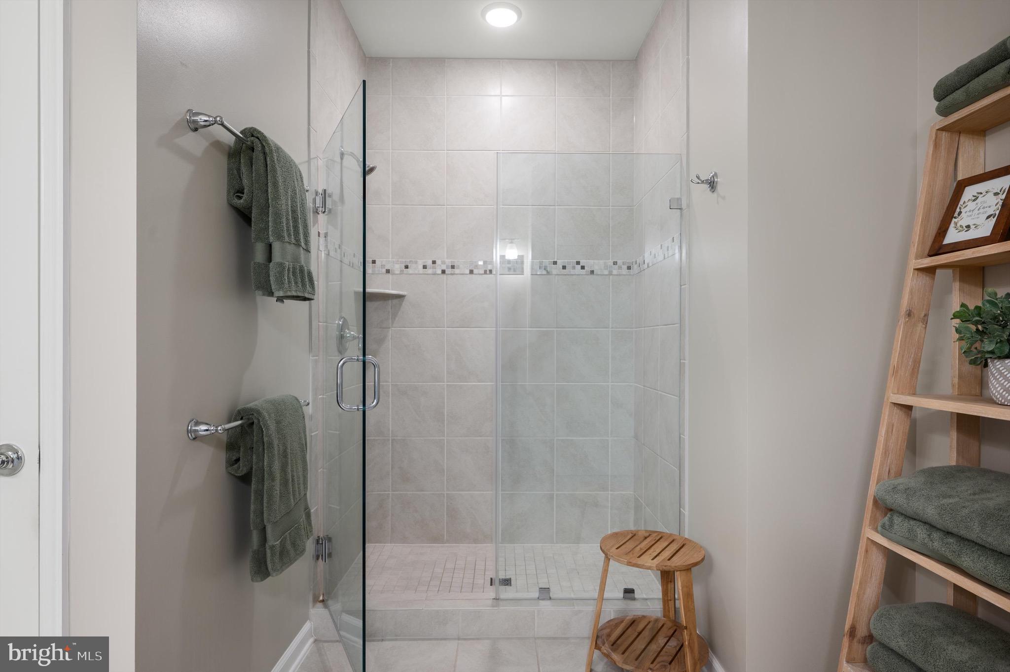 LEXINGTON 7 - Residential