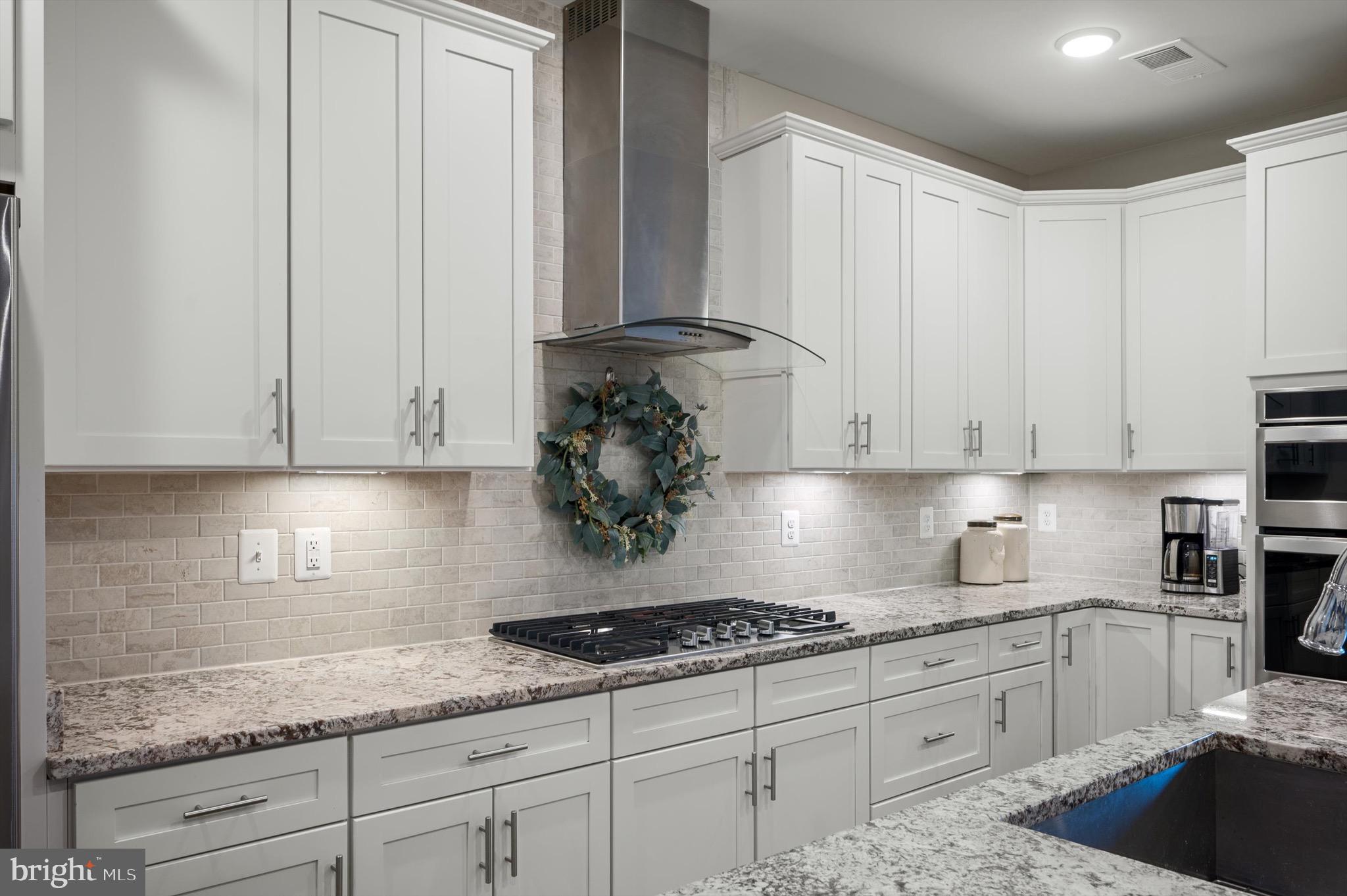 LEXINGTON 7 - Residential