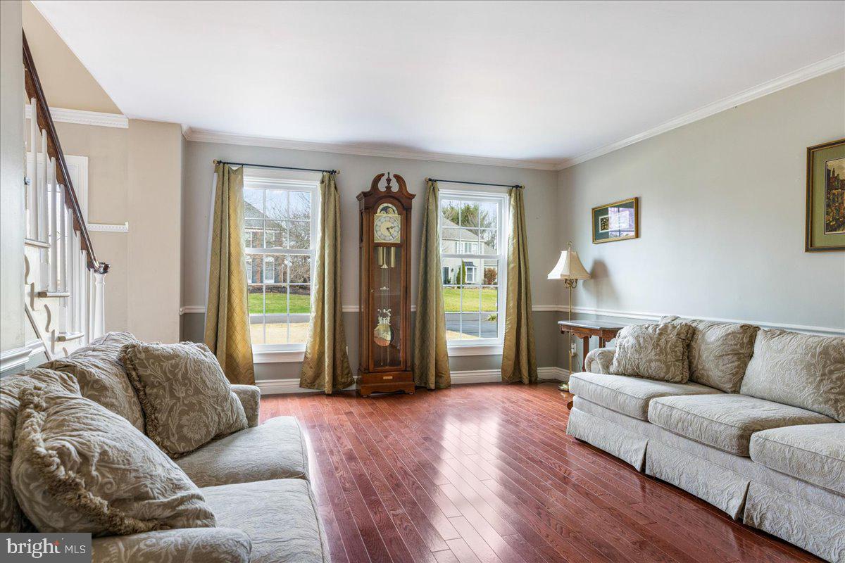 HAMPTON CHASE - Residential